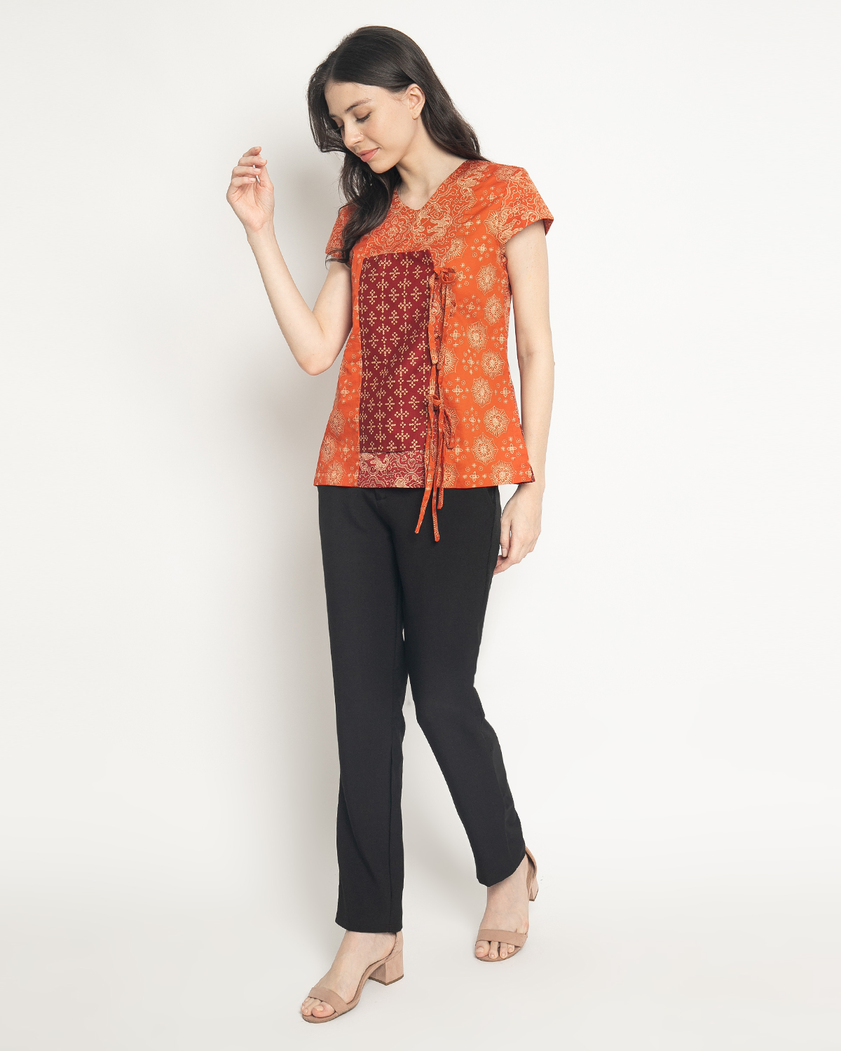 332-00005236 - 4 Mahika Pradipta - Image 1