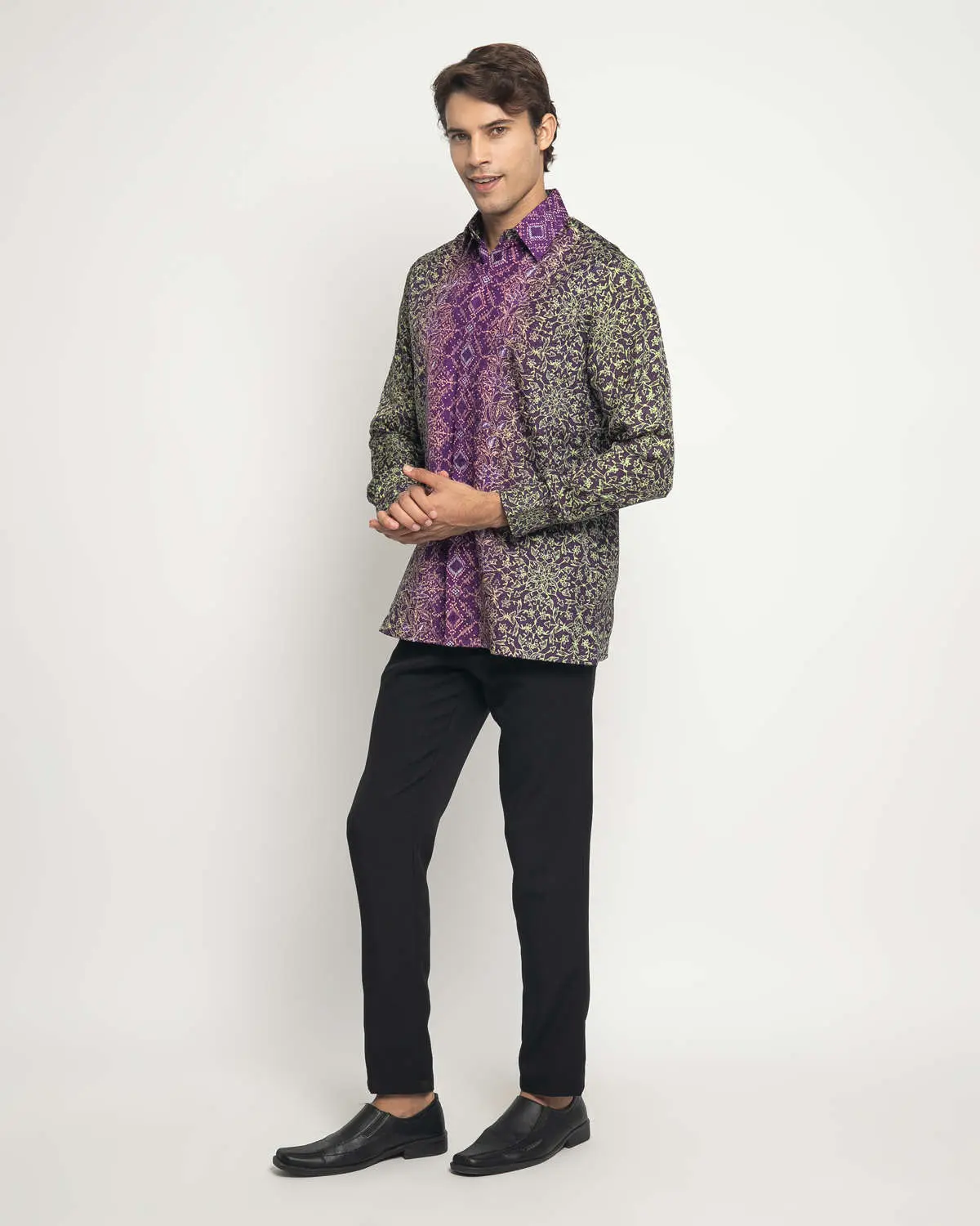 331-00005075 - 4 Xyan Dharmendra - Image 1