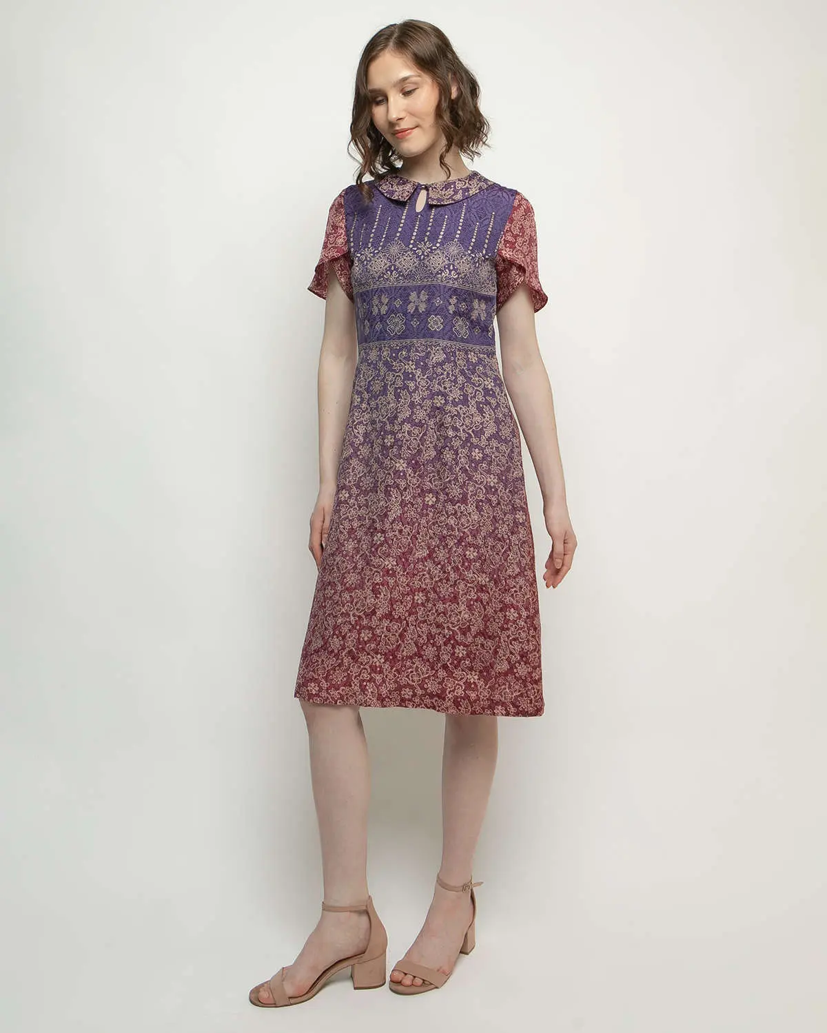 332-00005707 - 4 Lara Cantika - Image 1