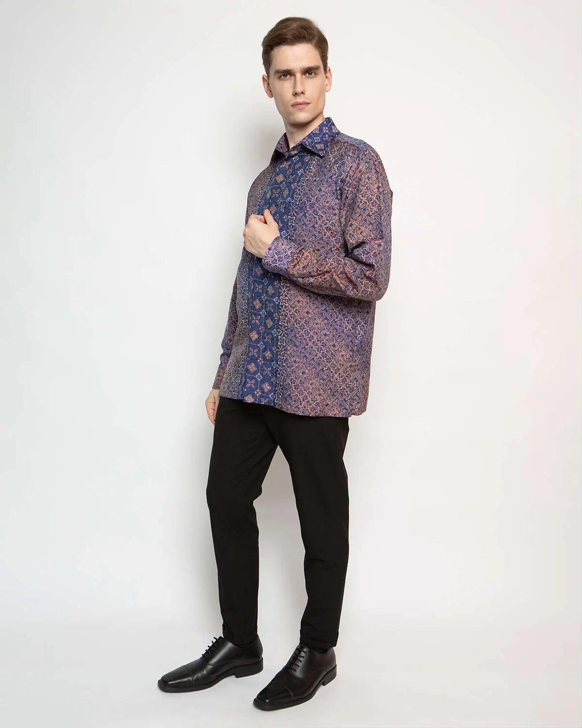 Raditya Komala - 4 Raditya Komala - Image 1