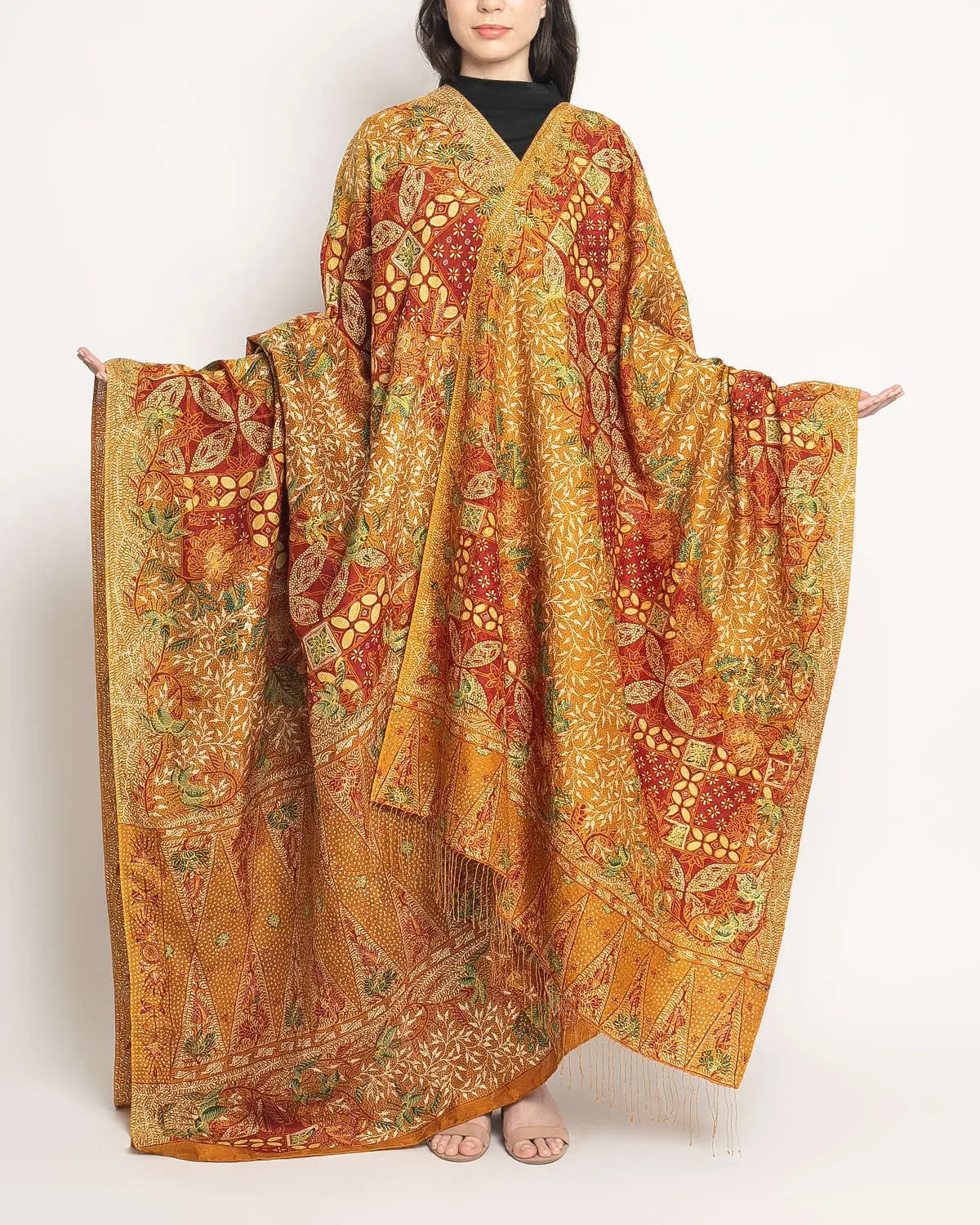 Sarong Boket Lereng Seling Tambal Kawung - 1 Sarong Boket Lereng Seling Tambal Kawung - Image 1