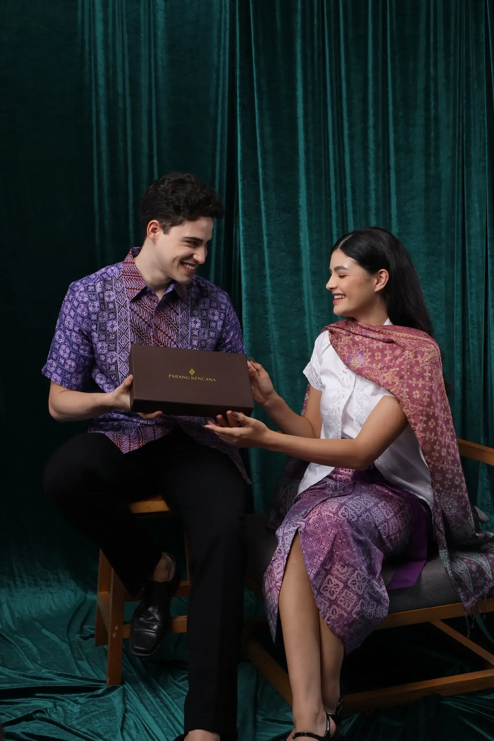 corporate gift parang kencana